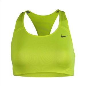CLOSET CLEAROUT Nike Dri-FIT Victory Shape High Support Sport Bra